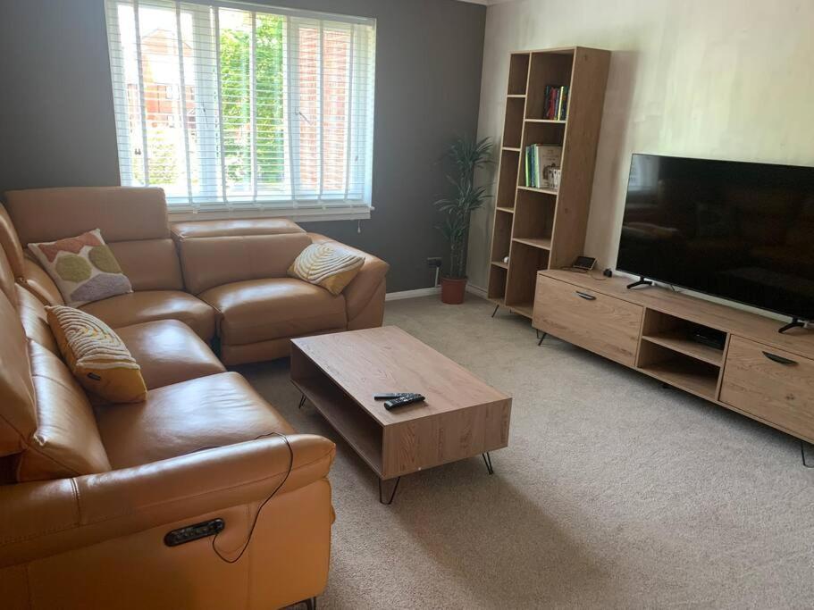 Ferienwohnung Cosy One Bed Flat Free Parking Send Exterior foto
