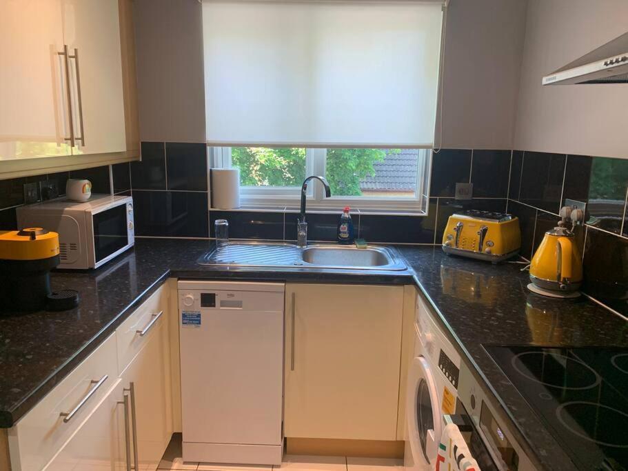Ferienwohnung Cosy One Bed Flat Free Parking Send Exterior foto